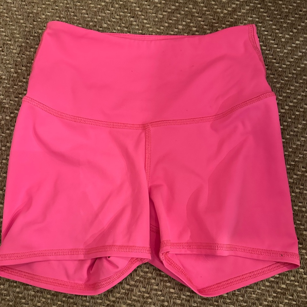 Tiger Friday: Shorties Bootie Shorts - Hot Punk